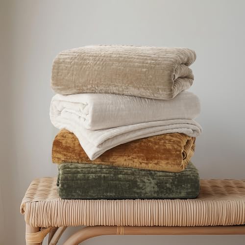 Stripe Channel Luxury Velvet Quilt Set King Size