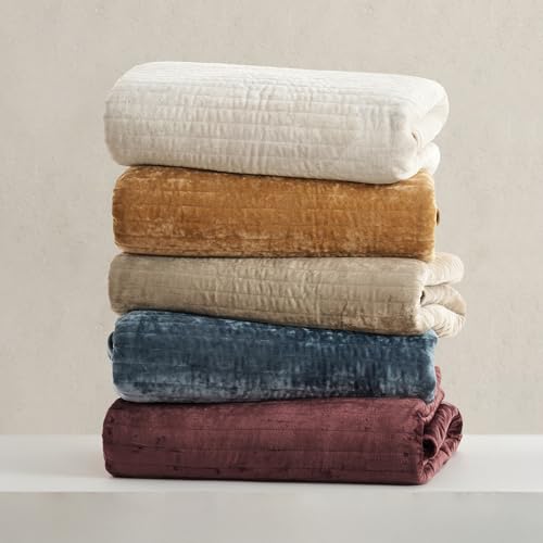 Oversized Velvet Quilt Set