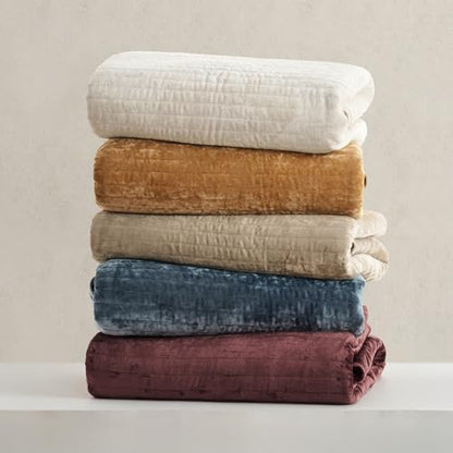 Oversized Velvet Quilt Set