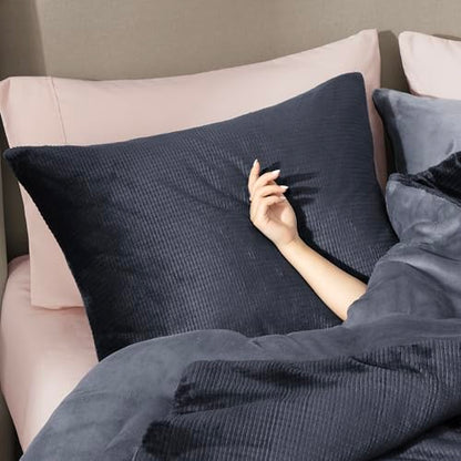 Remina Twin Comforter Set