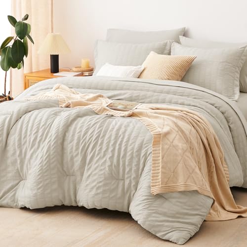 Queen Comforter Set