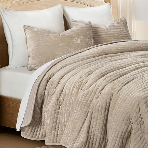 Oversized Velvet Quilt Set