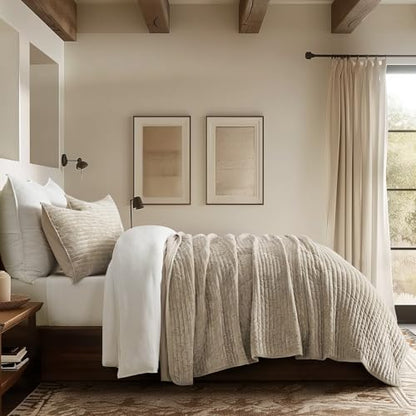 Oversized Velvet Quilt Set