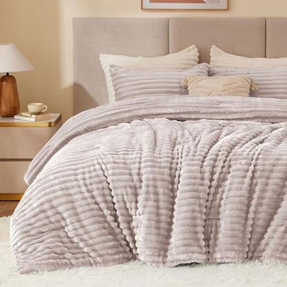 Fleece Queen Comforter Set