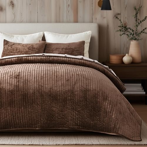 Oversized Velvet Quilt Set