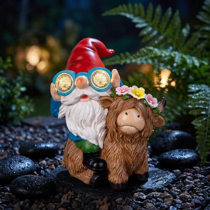 Solar Garden Gnome Statue Sitting Highland Cow Figurine Flower Wreath