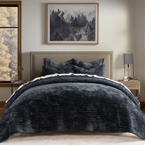 Stripe Channel Luxury Velvet Quilt Set King Size
