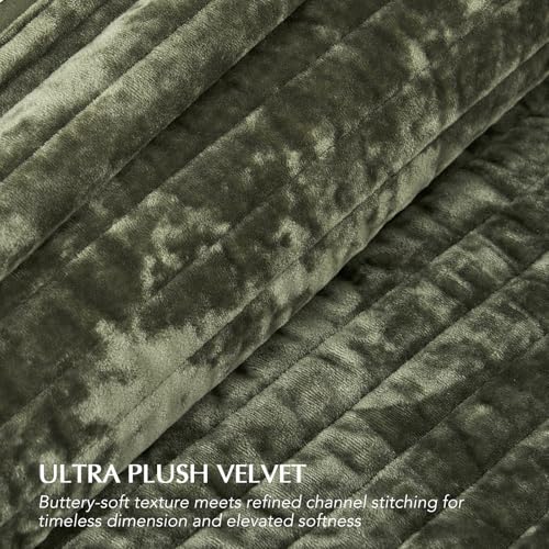 Stripe Channel Luxury Velvet Quilt Set King Size