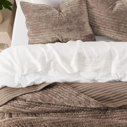 Stripe Channel Luxury Velvet Quilt Set Queen Size