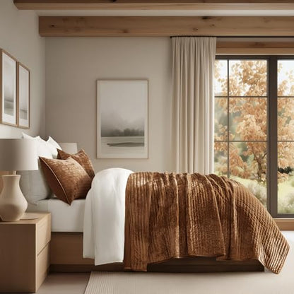 Oversized Velvet Quilt Set