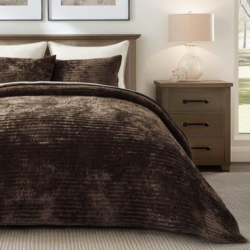 Stripe Channel Luxury Velvet Quilt Set Queen Size