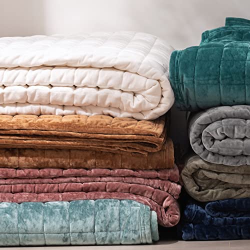 Channel Box Stitch Velvet Quilt Set