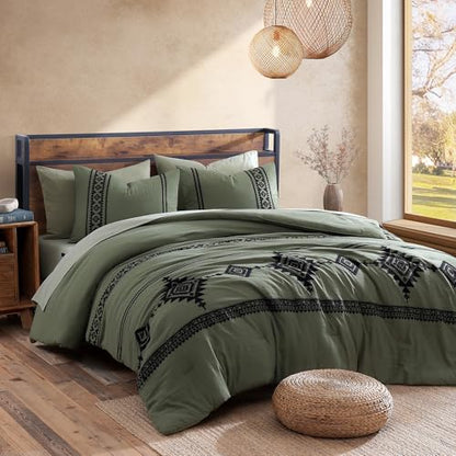Embroidery King Size Comforter Set 7 Pieces Western Bed in a Bag
