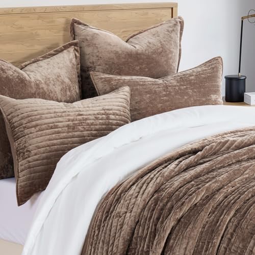 Stripe Channel Luxury Velvet Quilt Set Queen Size