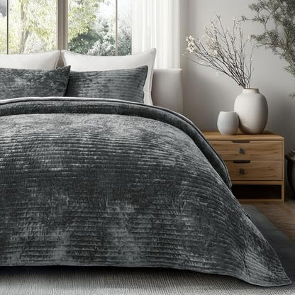 Stripe Channel Luxury Velvet Quilt Set Queen Size