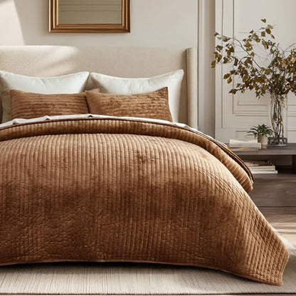 Oversized Velvet Quilt Set