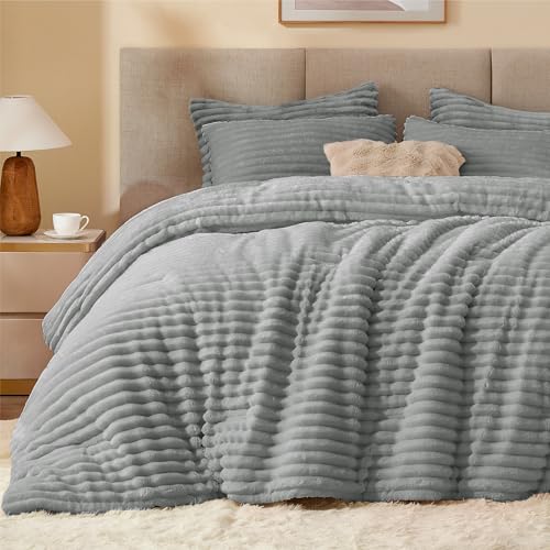 Fleece Oversized Queen Comforter Set (3 Piece Set)