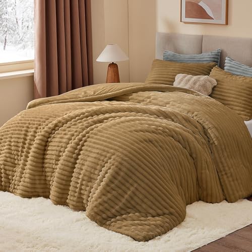 Fleece California King Comforter Set