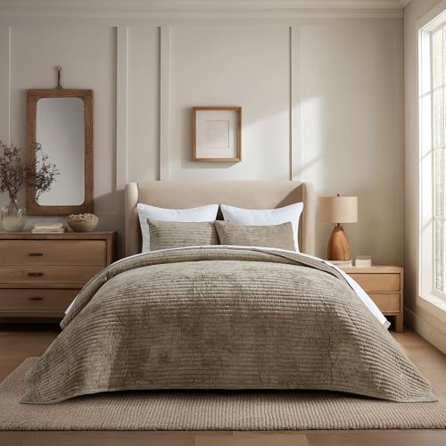 Stripe Channel Luxury Velvet Quilt Set King Size