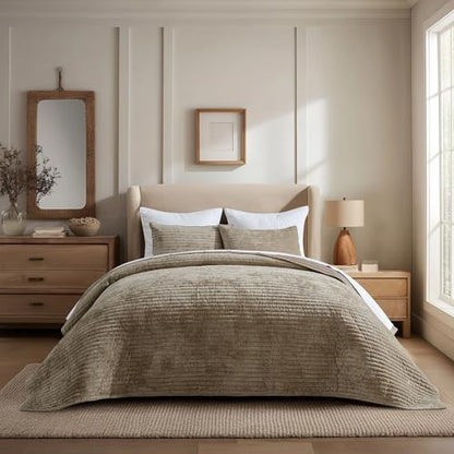 Stripe Channel Luxury Velvet Quilt Set King Size