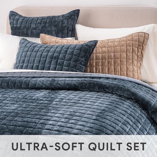 Velvet Quilt Set
