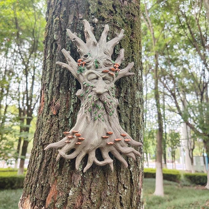 Whimsical Tree Face Garden Decoration ，Tree Faces Decor Outdoor Wallmounted Statue Art with Leaf Features, Outdoor Decor Garden Accessory.(Mushroom)