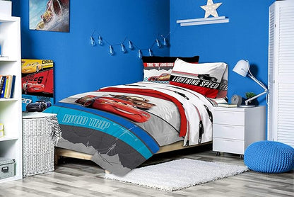 Jay Franco Disney Pixar Cars Racing Machine 5 Piece Twin Bed Set - Includes Comforter & Sheet Set - Bedding Features Lightning McQueen - Super Soft Fade Resistant Microfiber (Official Product)